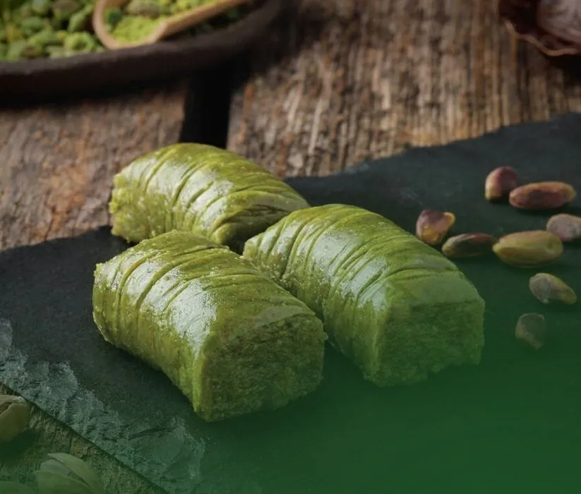 GÜLNARE Baklava
